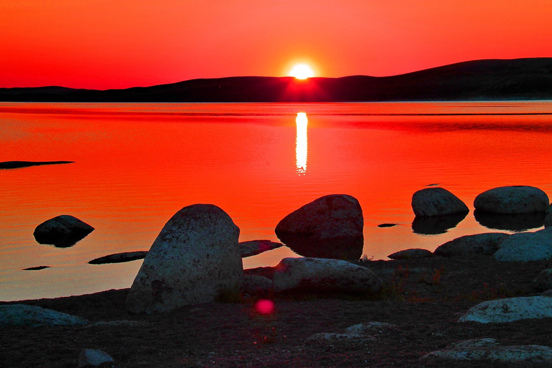 on vacation sunset evening dawn beach dusk water sun sea ocean seashore landscape reflection light sky travel seascape