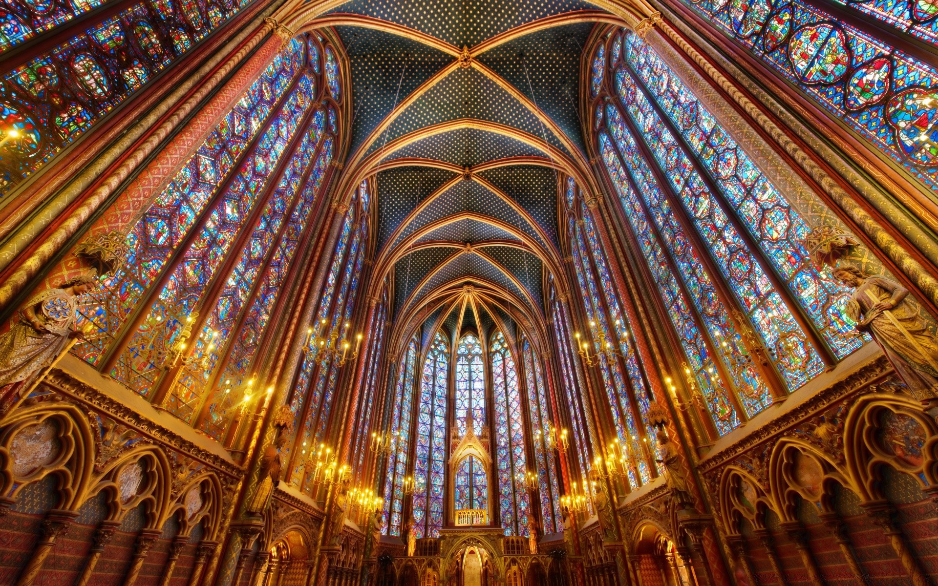 ev dekorasyonu kilise katedral din mimari gotik seyahat sanat tavan turistik kubbe içinde dini ev süslü vitray pencereler kemer kapalı