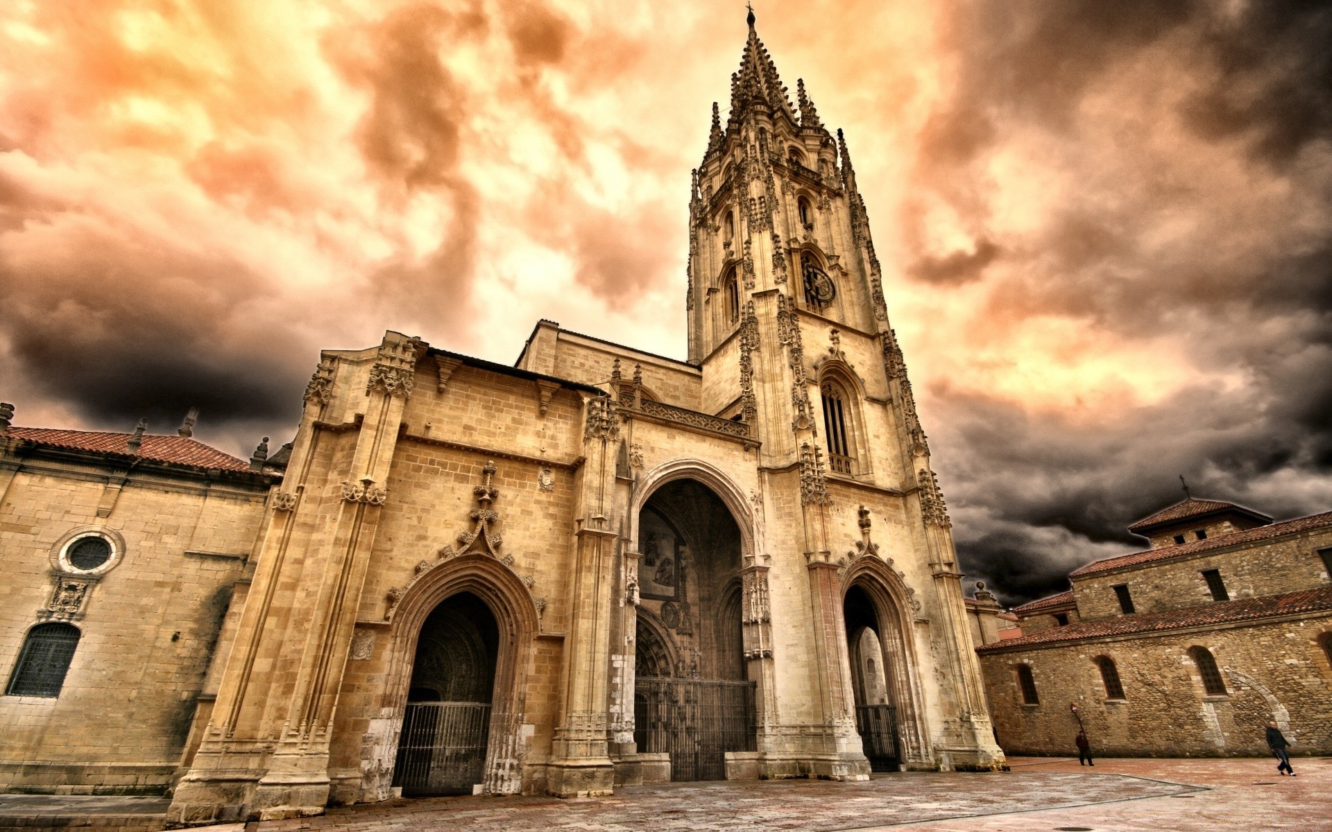 casa e interior arquitetura igreja religião velho céu viagens casa antigo catedral cidade monumento atração turística histórico torre ao ar livre pedra religioso turismo templo