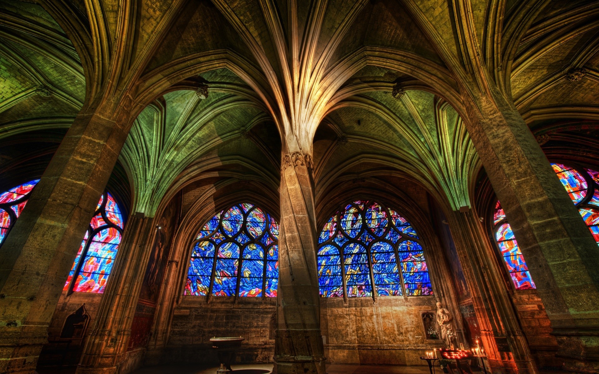 haus & interieur kirche architektur kathedrale kunst religion gotik reisen buntglasfenster haus drinnen alt bogen abby decke kloster