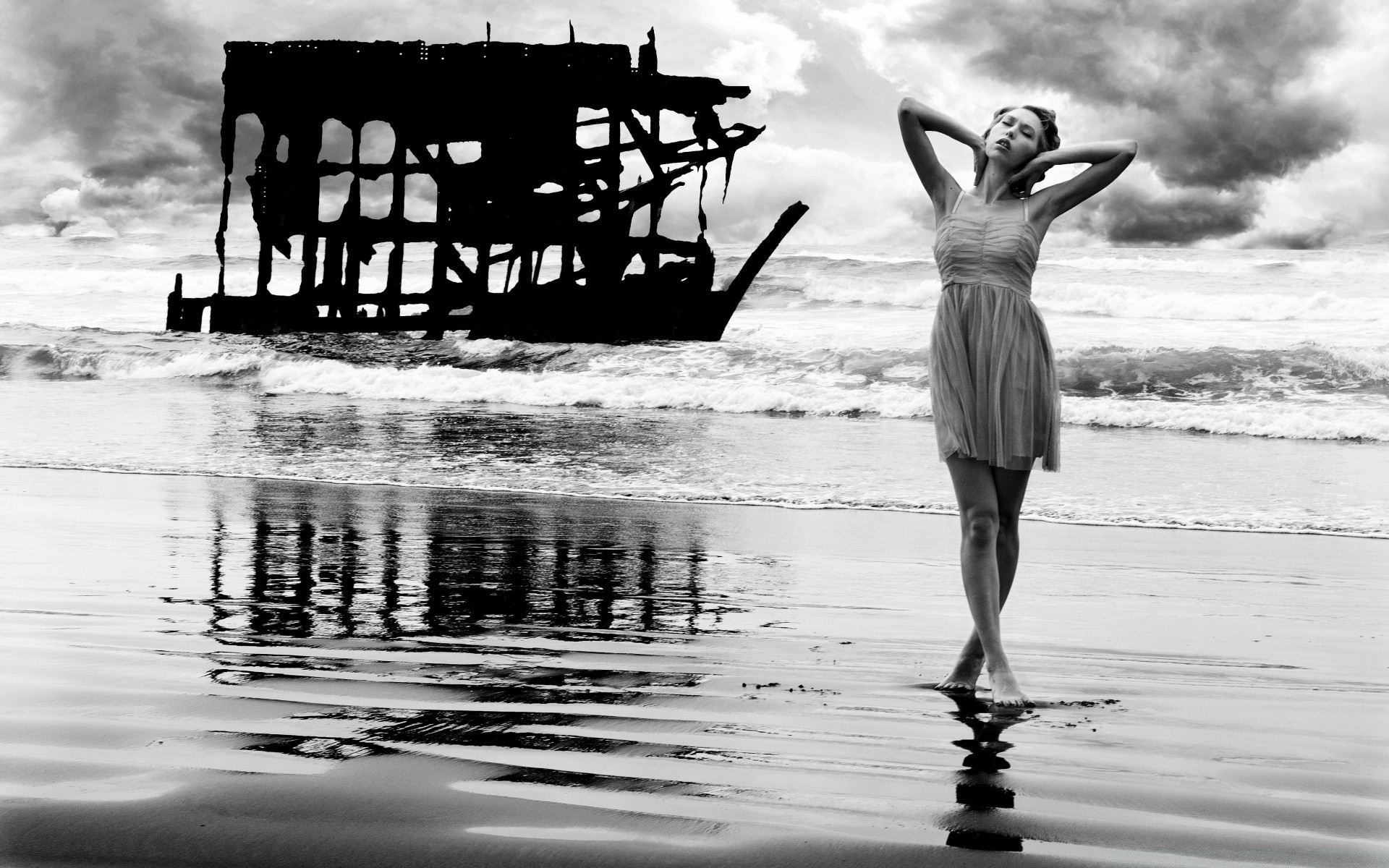 noir et blanc eau plage mer océan adulte un coucher de soleil sable mer soleil