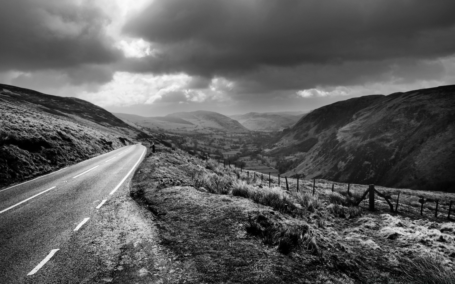 preto e branco paisagem montanhas viagens céu estrada natureza monocromático colina