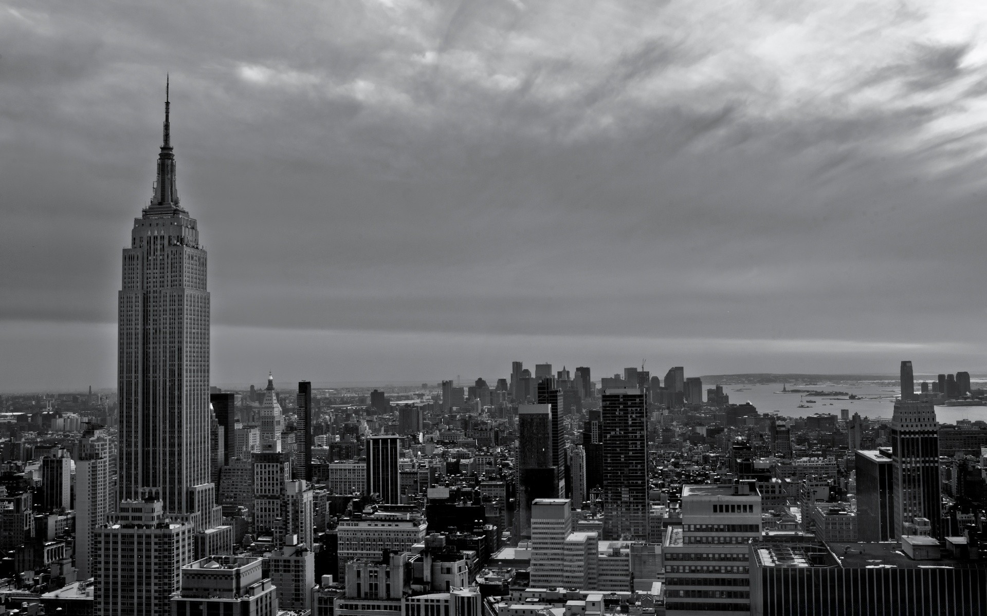 czarno-biały miasto skyline architektura wieżowiec miasto śródmieście podróże dom monochromatyczny biuro wieża zachód słońca wysoki niebo na zewnątrz panoramiczny imperium miejski