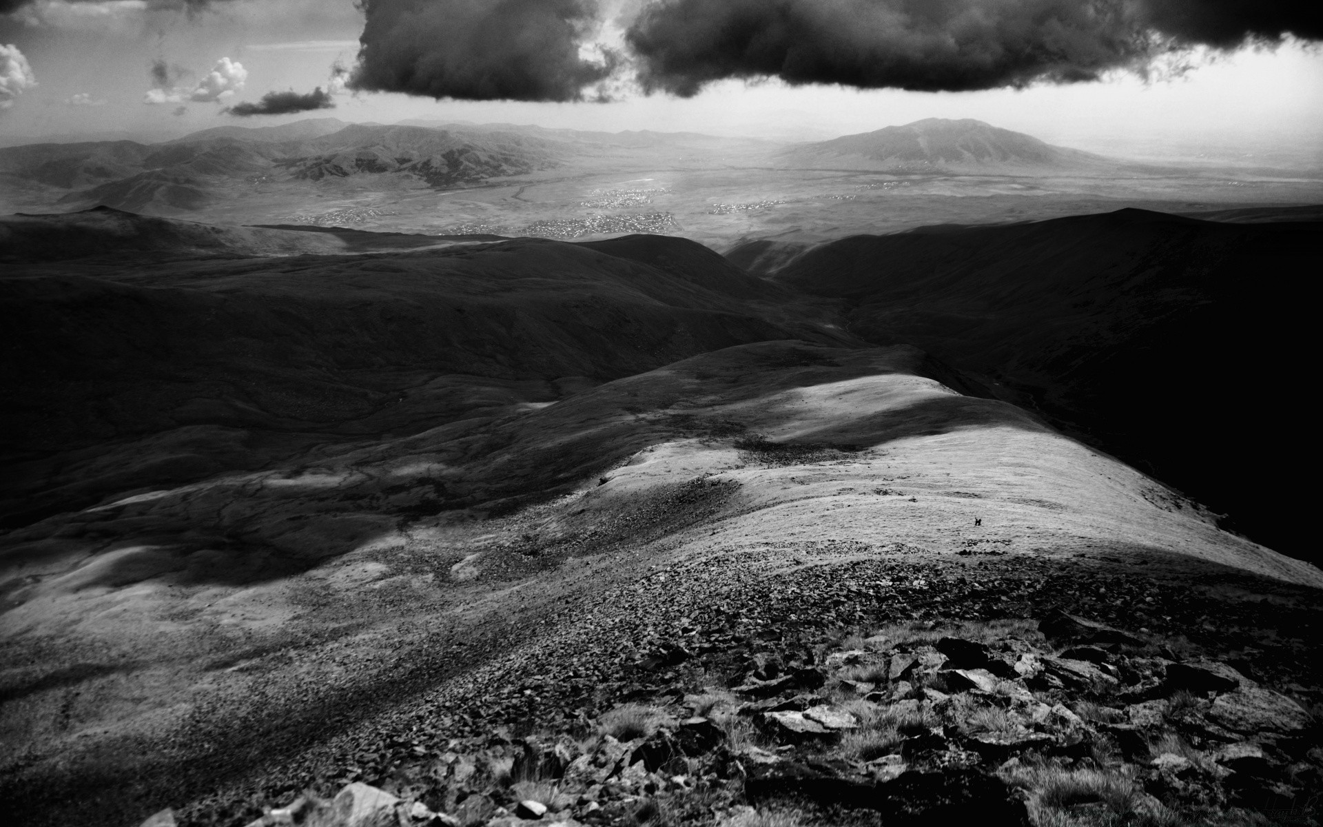 czarno-biały krajobraz monochromatyczny mgła wodna śnieg outdoor winter travel storm nature sunset mountains mist sky dawn