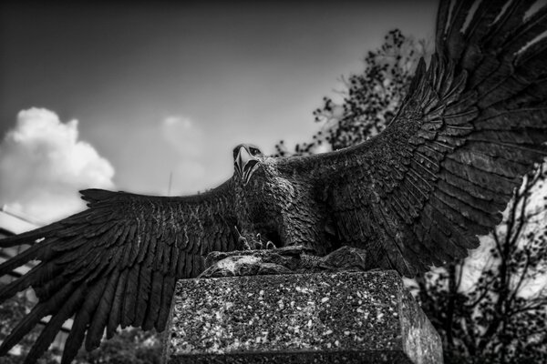 Large stone statue of an eagle