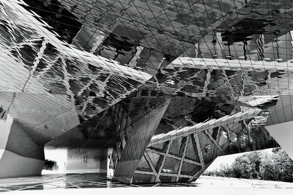 Puente monocromo del sistema de transporte