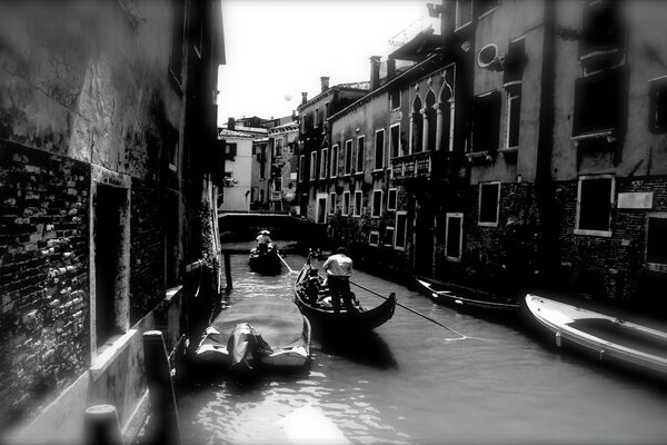 Black and white photo of the riverbed