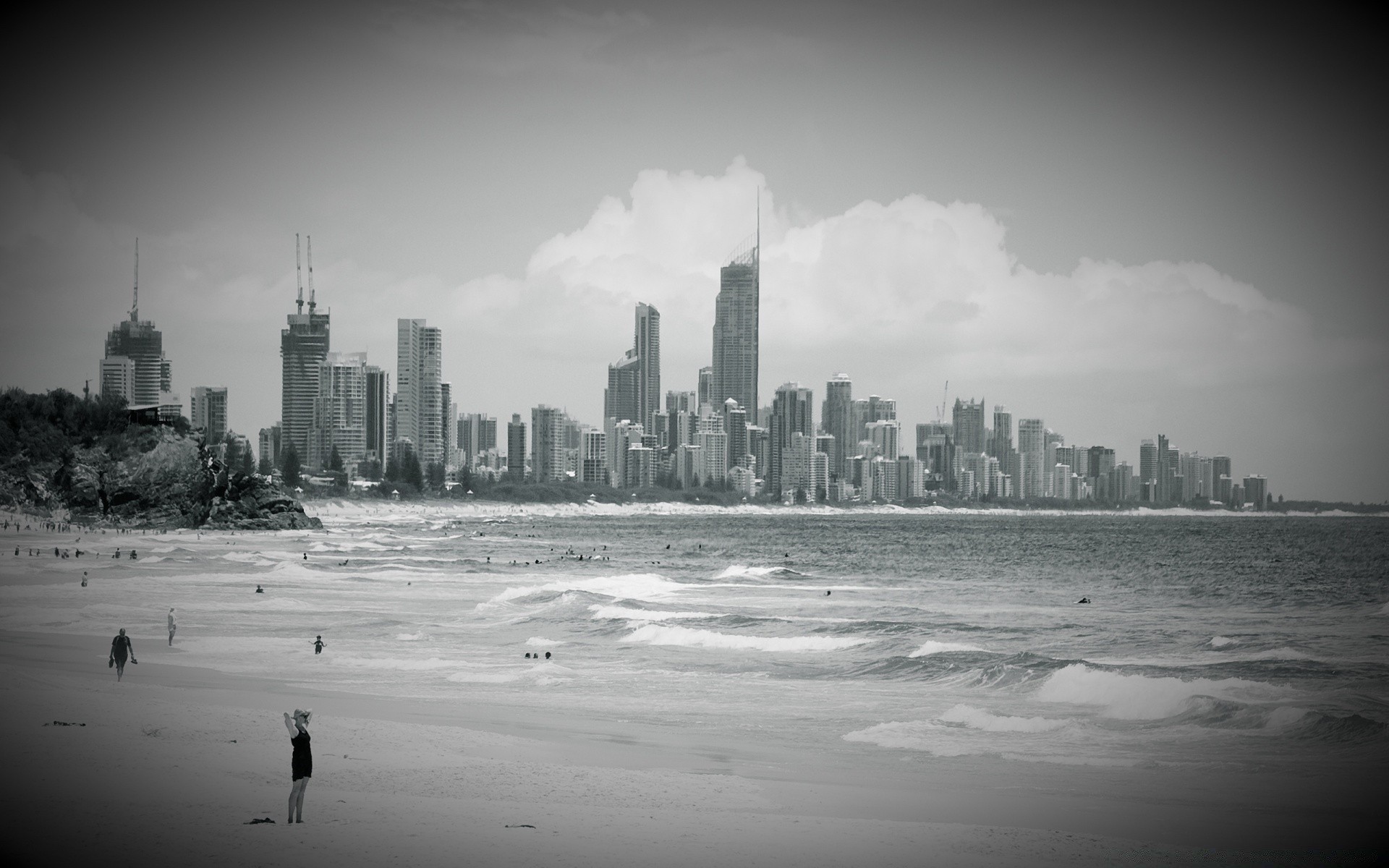 czarno-biały miasto skyline monochromatyczny architektura wieżowiec woda miasto dom plaża rzeka podróże miejski śródmieście promenada port morze biuro