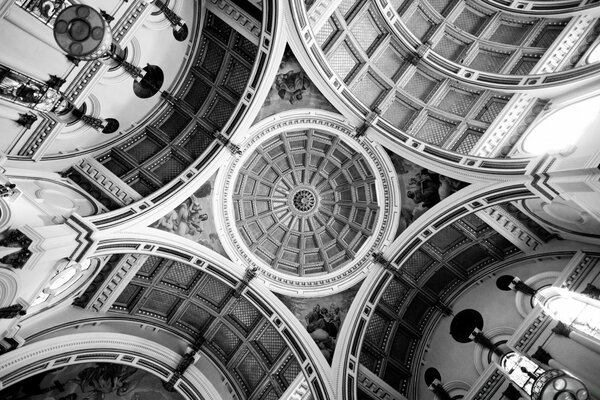 Arquitectura de la ciudad en blanco y negro