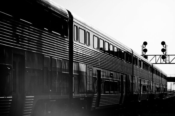 Train à deux étages à Perón