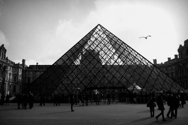 Imagen en blanco y negro de la arquitectura moderna