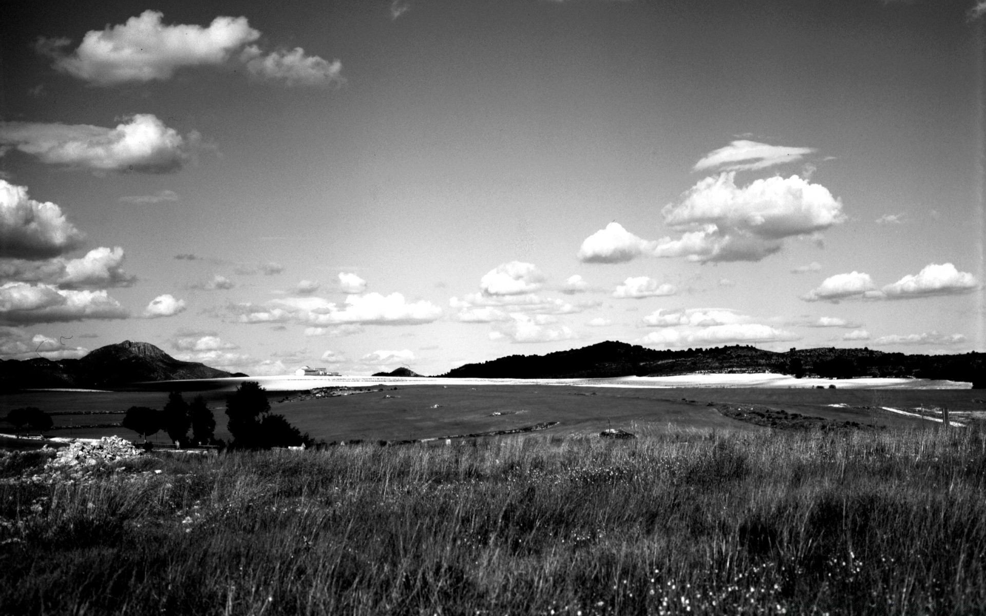 preto e branco pôr do sol paisagem céu natureza amanhecer água monocromático tempestade viagens ao ar livre grama sol