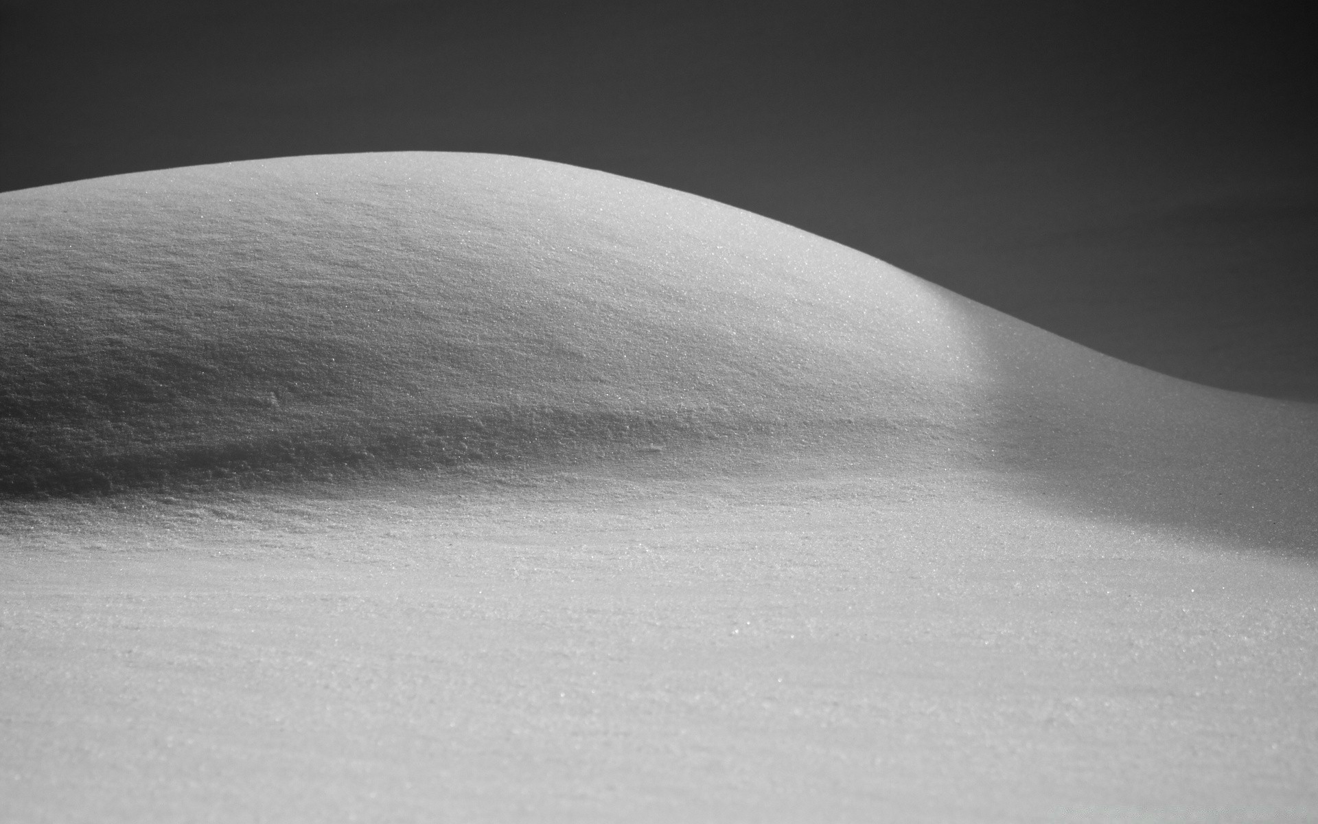 bianco e nero paesaggio neve spiaggia astratto inverno in bianco e nero mare arte ombra oceano sfocatura lago nebbia acqua luce minimalismo montagna tempesta ragazza