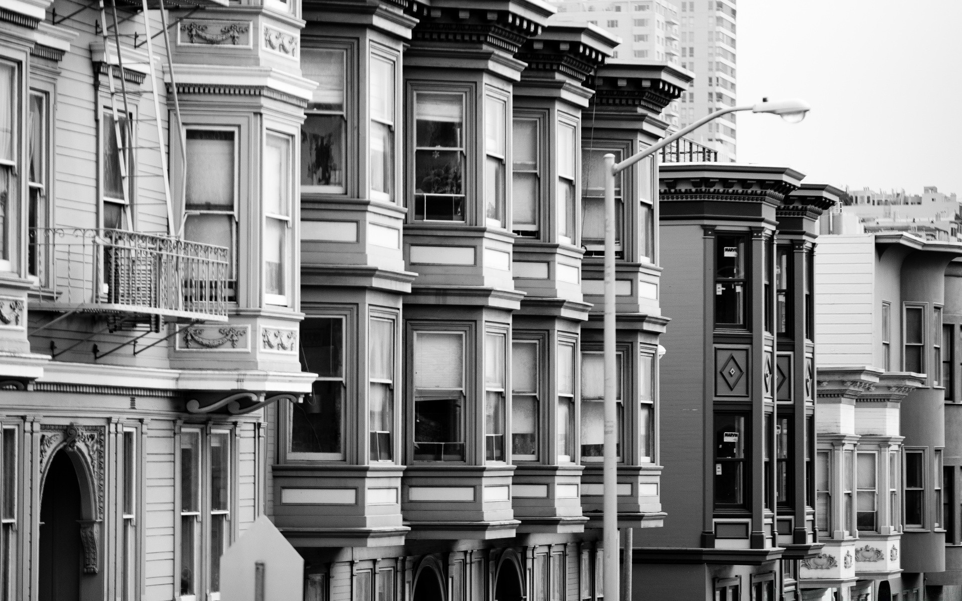 preto e branco arquitetura casa casa velho ao ar livre cidade viagens rua janelas clássico fachada urbano casa