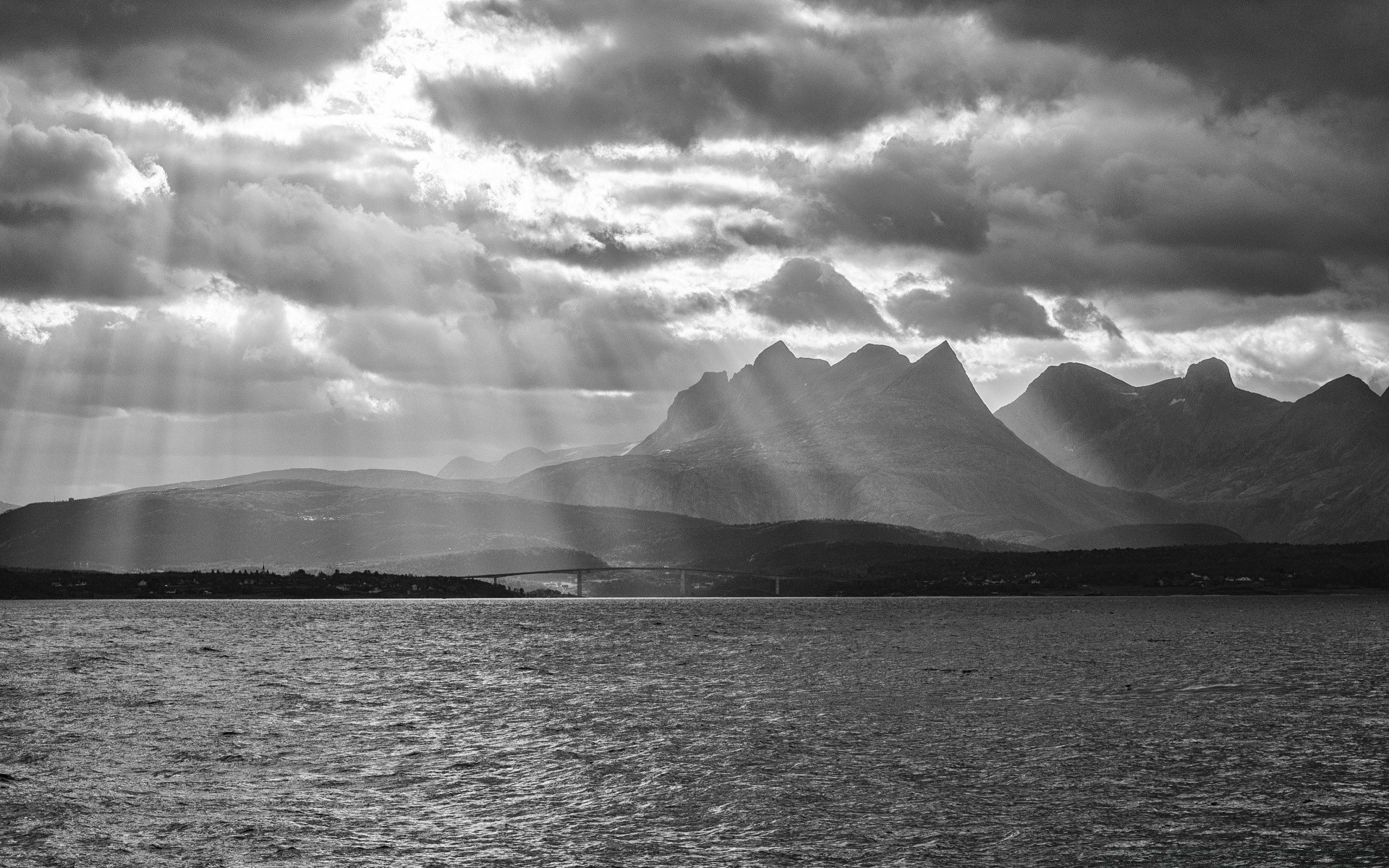 noir et blanc eau tempête paysage océan mer montagne voyage lac ciel brouillard coucher de soleil plage nature aube nuage île à l extérieur