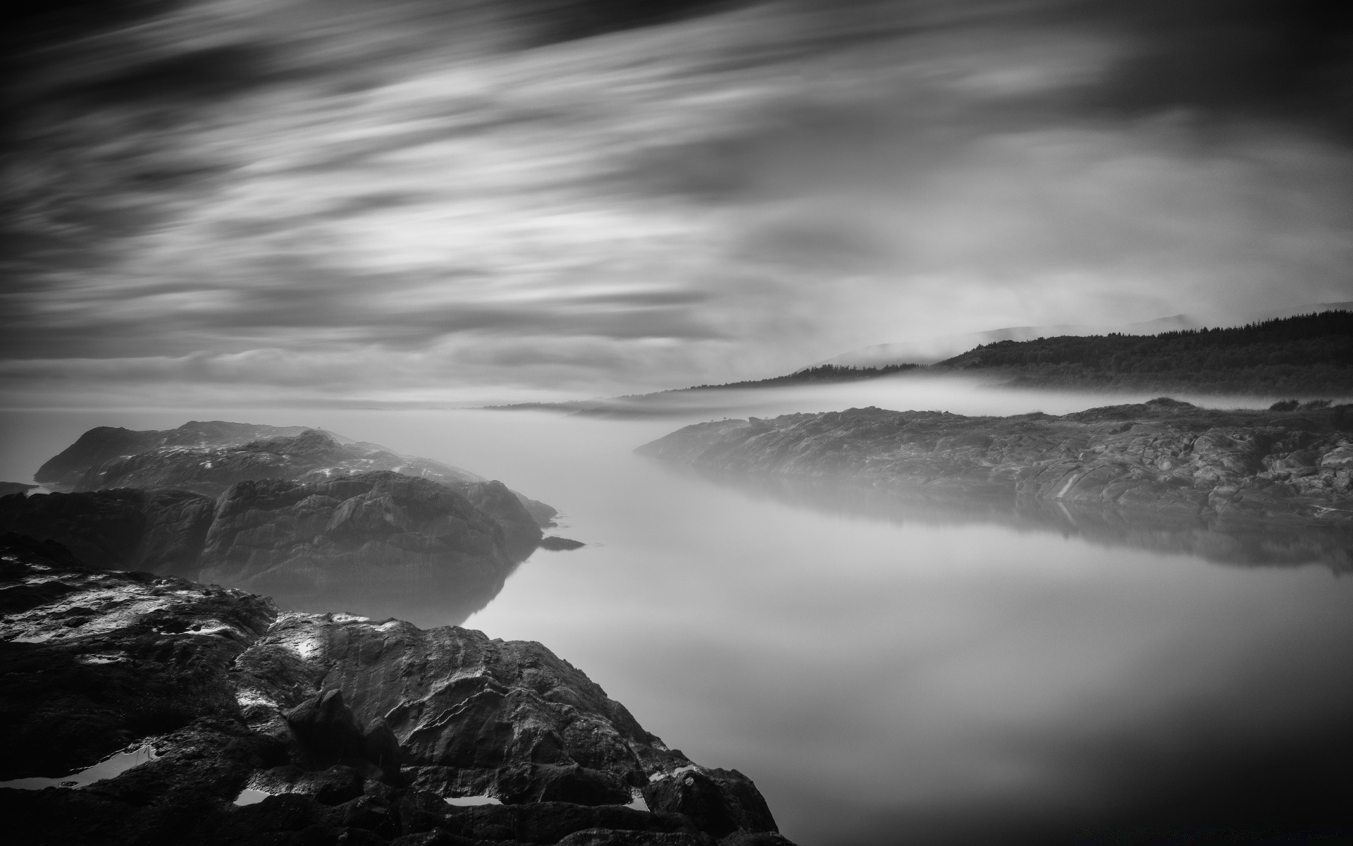 blanco y negro agua puesta de sol monocromo paisaje niebla cielo amanecer naturaleza mar tormenta nieve playa paisaje lago océano niebla noche invierno reflexión