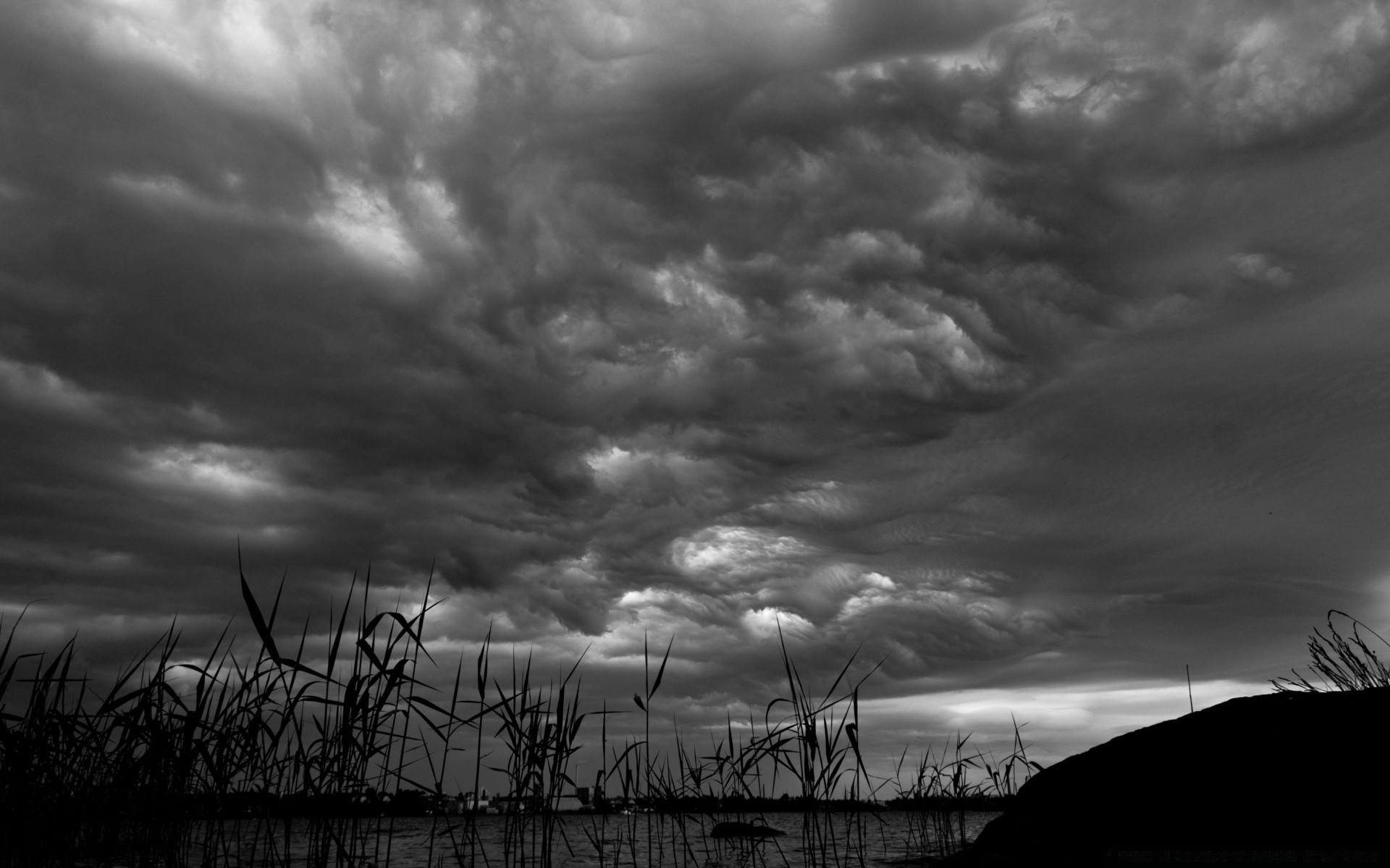 schwarz und weiß sturm monochrom landschaft sonnenuntergang himmel natur regen wolke strand dämmerung baum wasser sonne dunkel dramatisch abend wetter silhouette