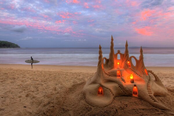 Castelo de areia à beira-mar