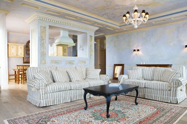Muebles de estilo retro en el hogar moderno