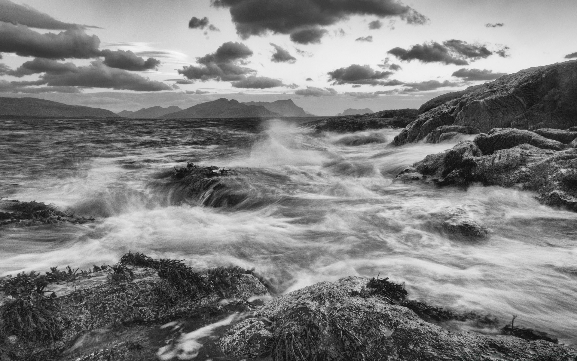 noir et blanc paysage eau mer plage océan mer tempête rock paysage coucher de soleil nature ciel voyage aube scénique