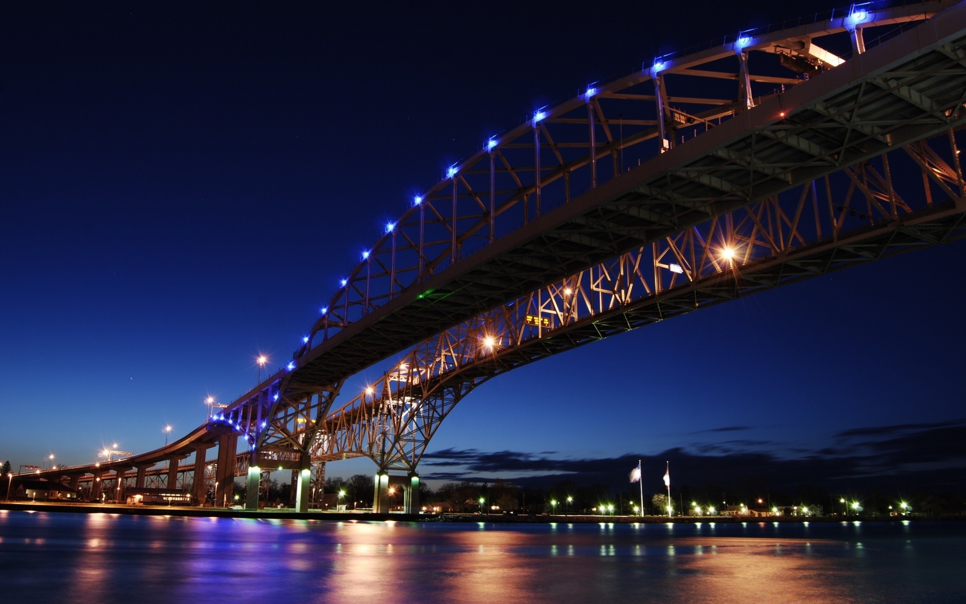 altre città ponte acqua crepuscolo fiume viaggi architettura sera collegamento cielo tramonto città illuminato riflessione ponte sospeso sistema di trasporto traffico