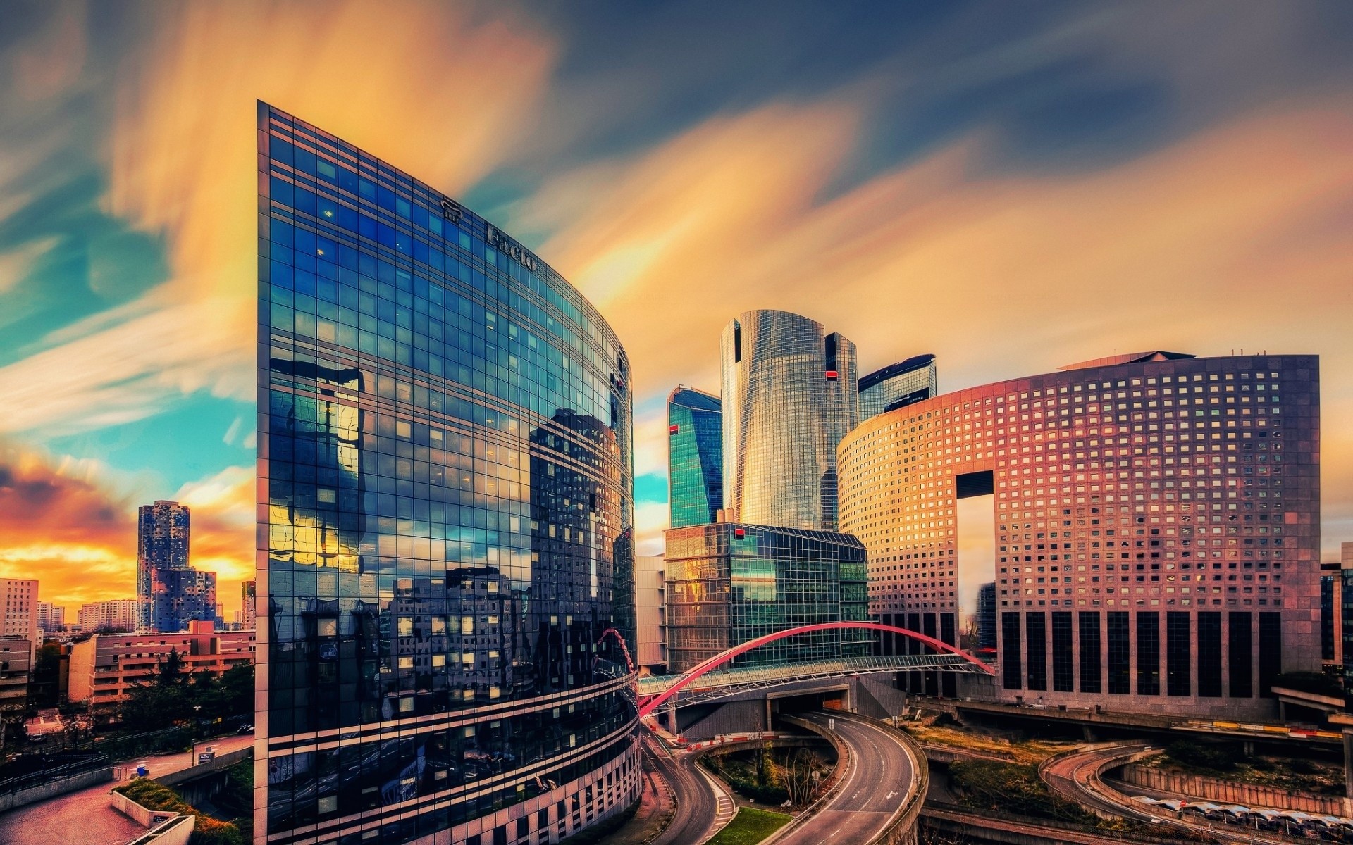 andere städte stadt architektur stadtzentrum wolkenkratzer stadt haus dämmerung skyline reisen modern urban büro geschäft himmel abend verkehr licht finanzen turm