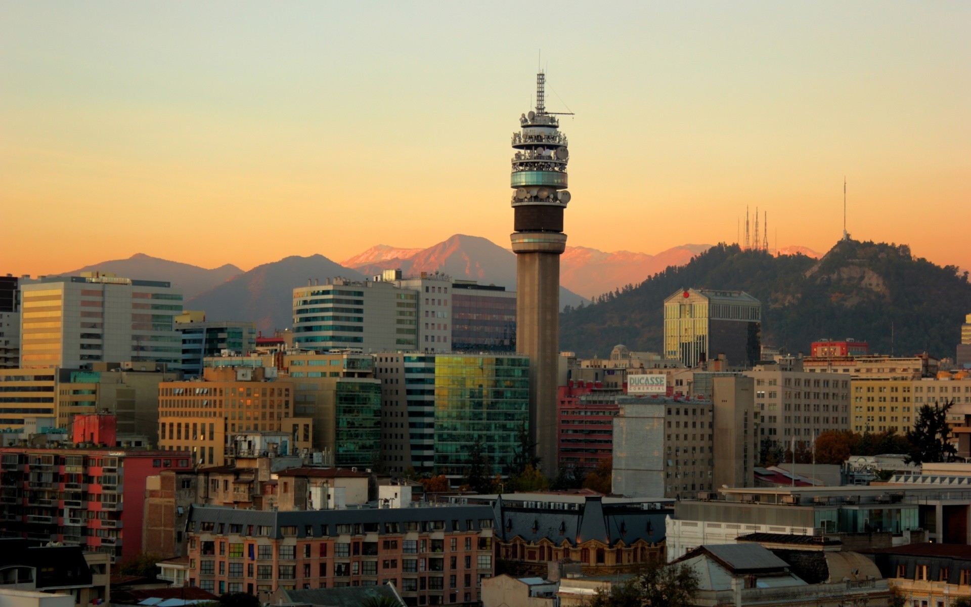 otras ciudades ciudad arquitectura viajes hogar ciudad rascacielos skyline luz del día urbano agua cielo hogar al aire libre torre oficina puesta de sol centro de la ciudad moderno ciudad