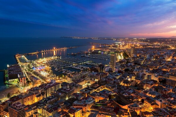 Buena ciudad para viajes nocturnos