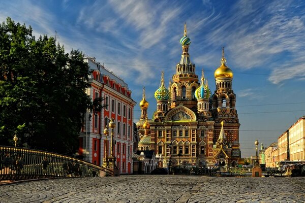 A brilliant temple on the red square