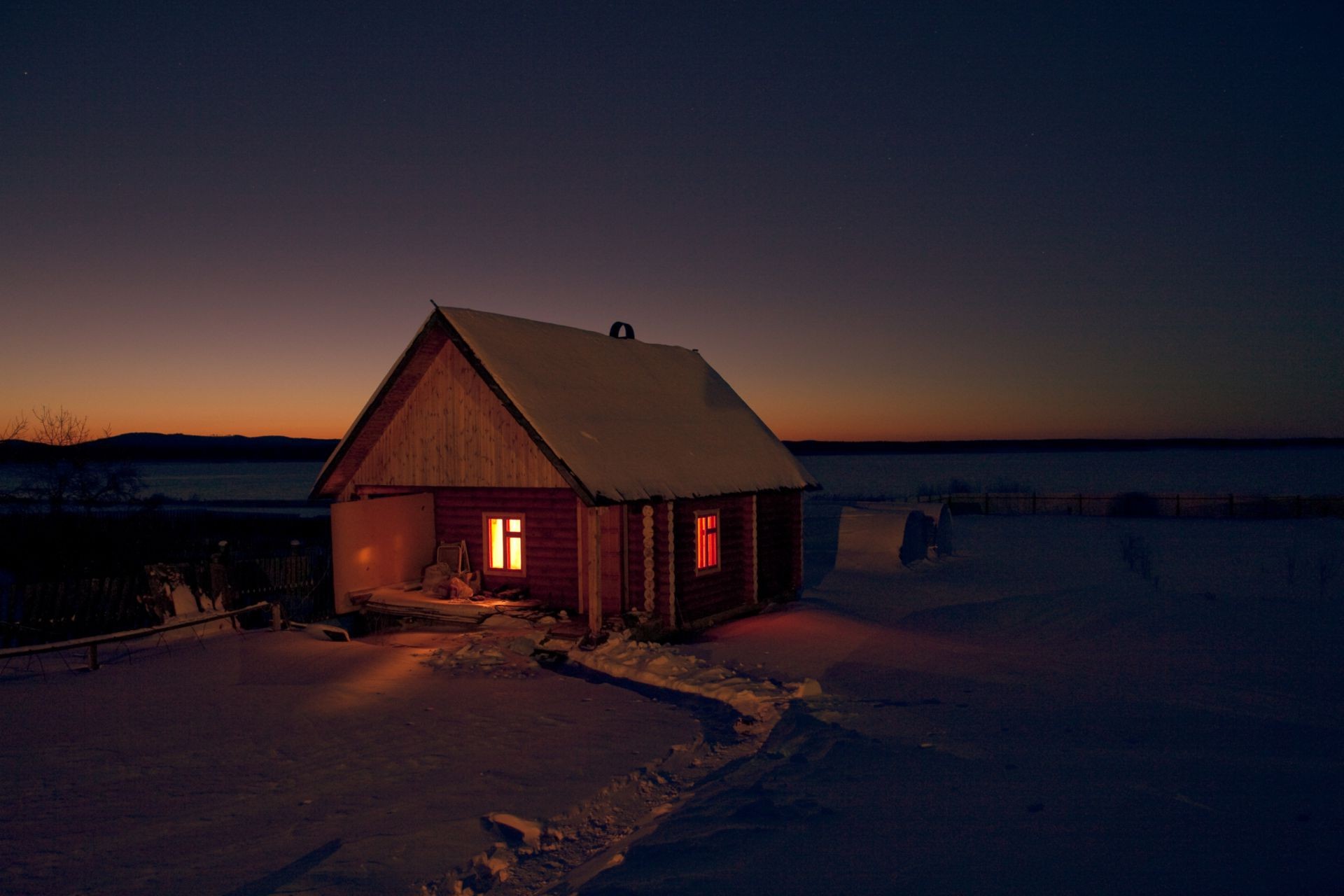 winter sunset water dawn evening bungalow beach dusk ocean light sky sun travel hut sea lake landscape