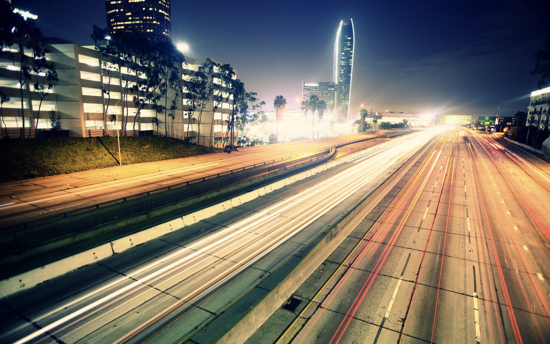 andere städte stadt verkehrssystem verkehr straße stadt straße innenstadt dämmerung reisen unschärfe auto haus himmel wolkenkratzer schnell wirtschaft architektur modern licht autobahn