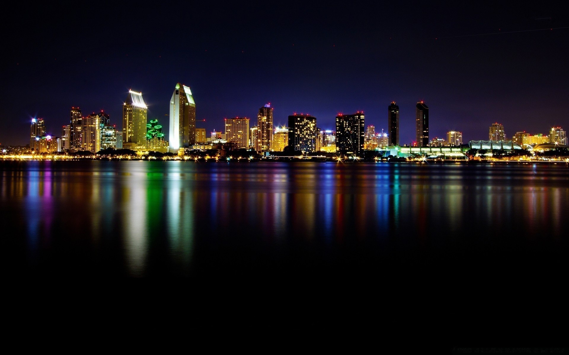 otras ciudades ciudad centro de la ciudad skyline arquitectura ciudad crepúsculo agua reflexión rascacielos noche puesta de sol río oficina paseo marítimo cielo casa iluminación puerto negocio urbano