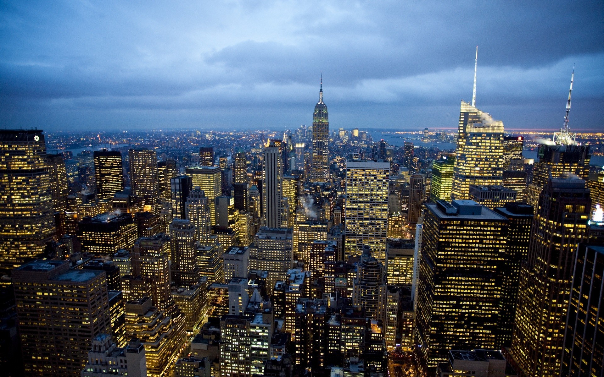 otras ciudades ciudad ciudad skyline arquitectura rascacielos centro de la ciudad urbano viajes crepúsculo hogar oficina torre cielo puesta de sol alto negocios finanzas moderno antena metropolitano