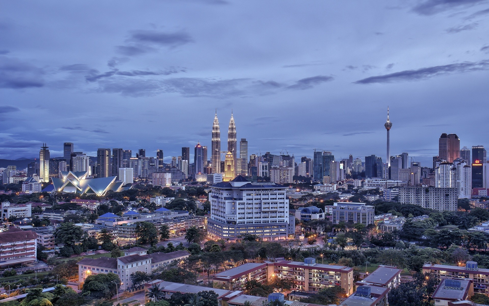 other city city cityscape skyline travel architecture downtown building skyscraper urban outdoors sky water dusk sunset panoramic panorama evening