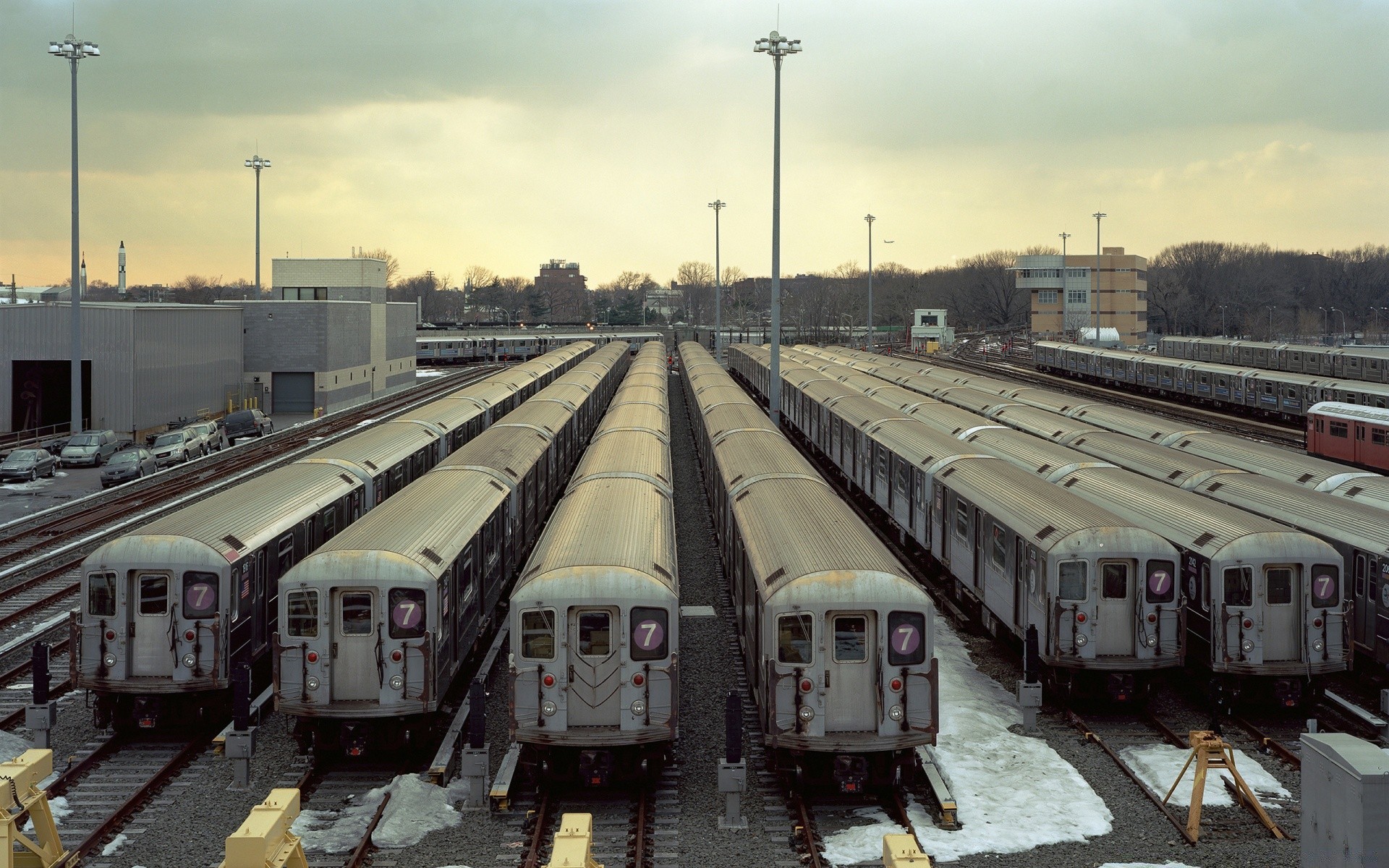 otras ciudades tren ferrocarril sistema de transporte viajes envío estación industria tráfico organización pista coche motor acero carretera vagón organización transporte