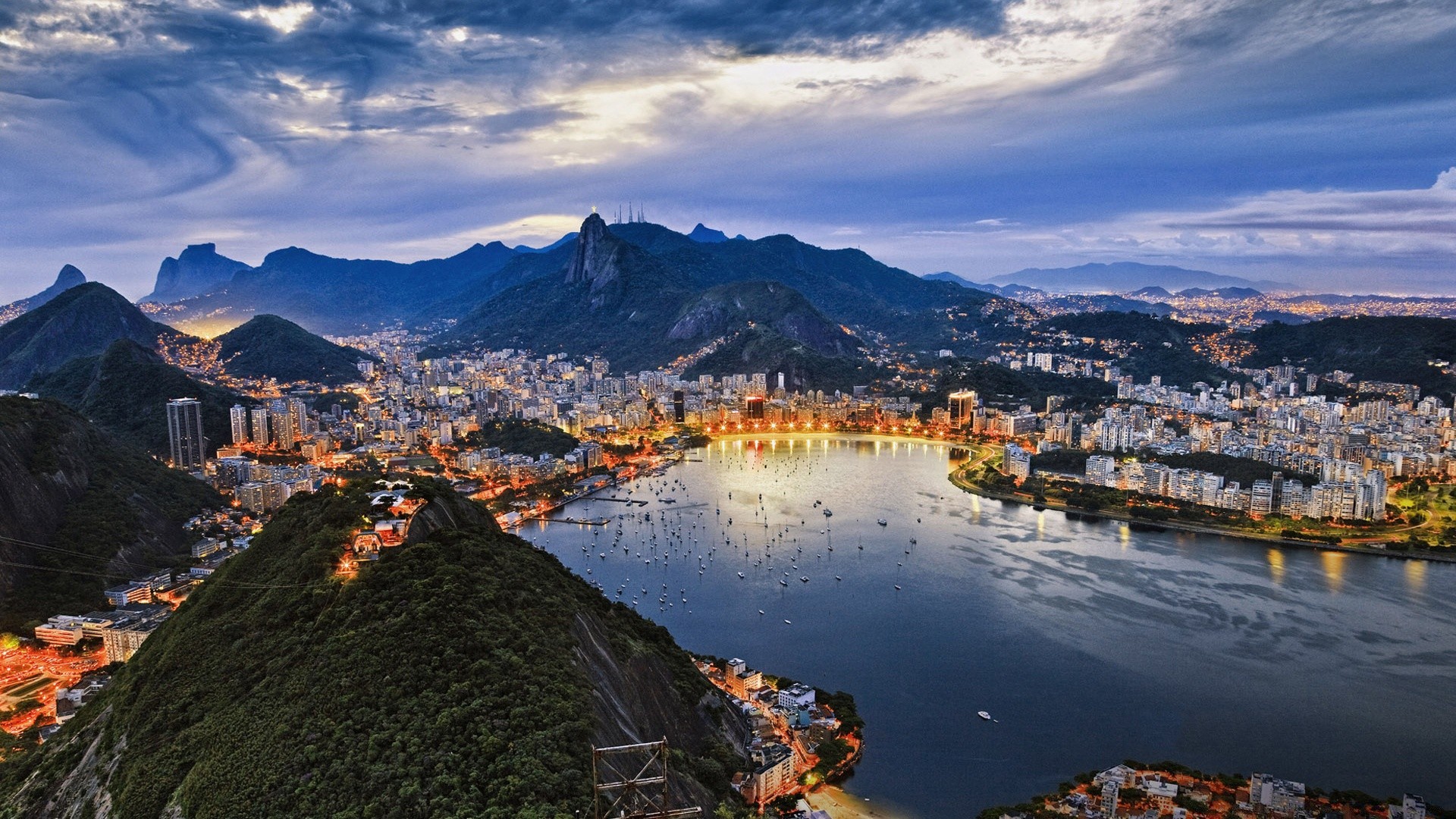 outras cidades viagens montanhas cidade água cidade arquitetura paisagem mar ao ar livre cênica casa turismo cidade céu lago