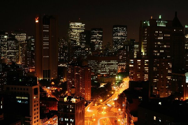 Vida nocturna de la gran ciudad