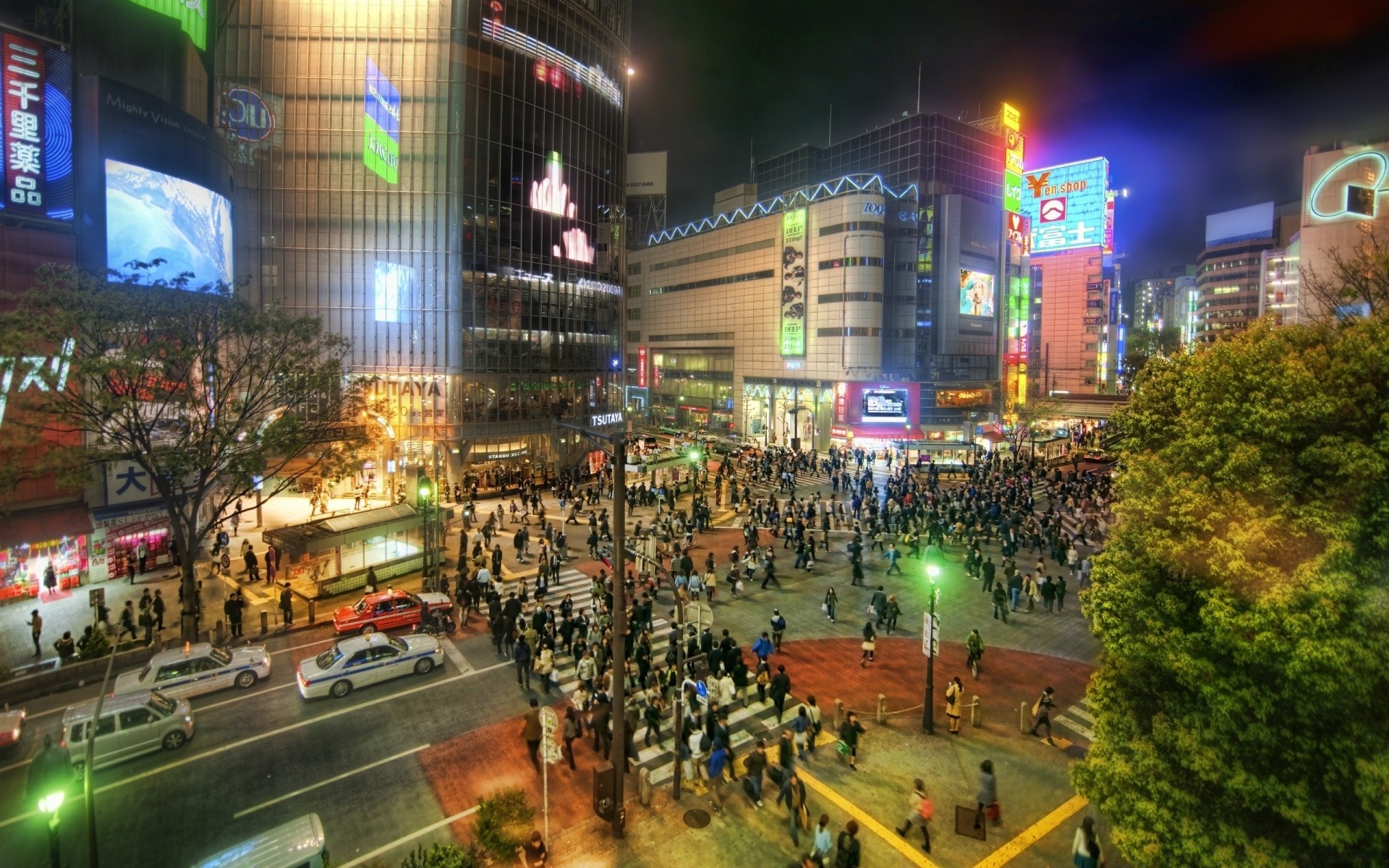 altre città città strada strada traffico viaggi urbano casa sera auto illuminato affari shopping centro città grattacielo crepuscolo luce architettura viale sistema di trasporto turismo