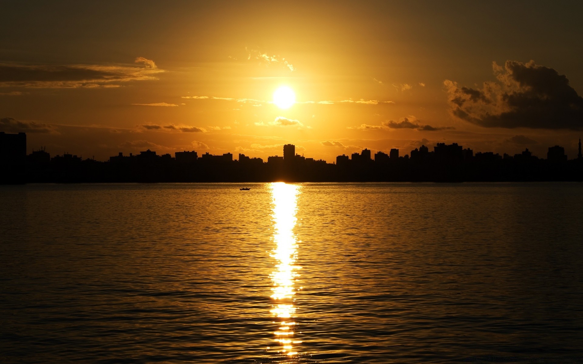 其他城市 日落 黎明 水 反射 湖 太阳 傍晚 黄昏 景观 剪影