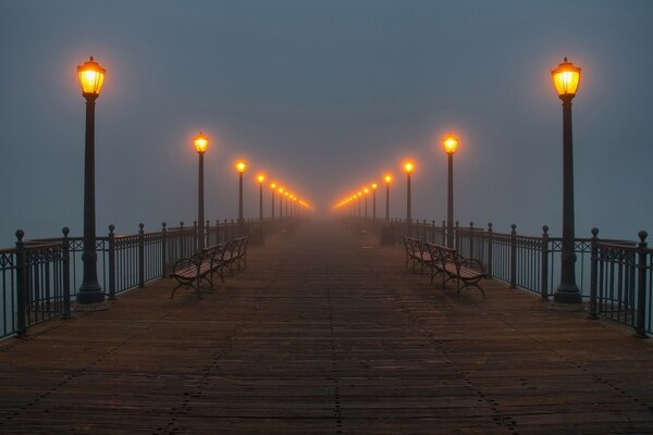 A bridge to nowhere. Lighting, scale