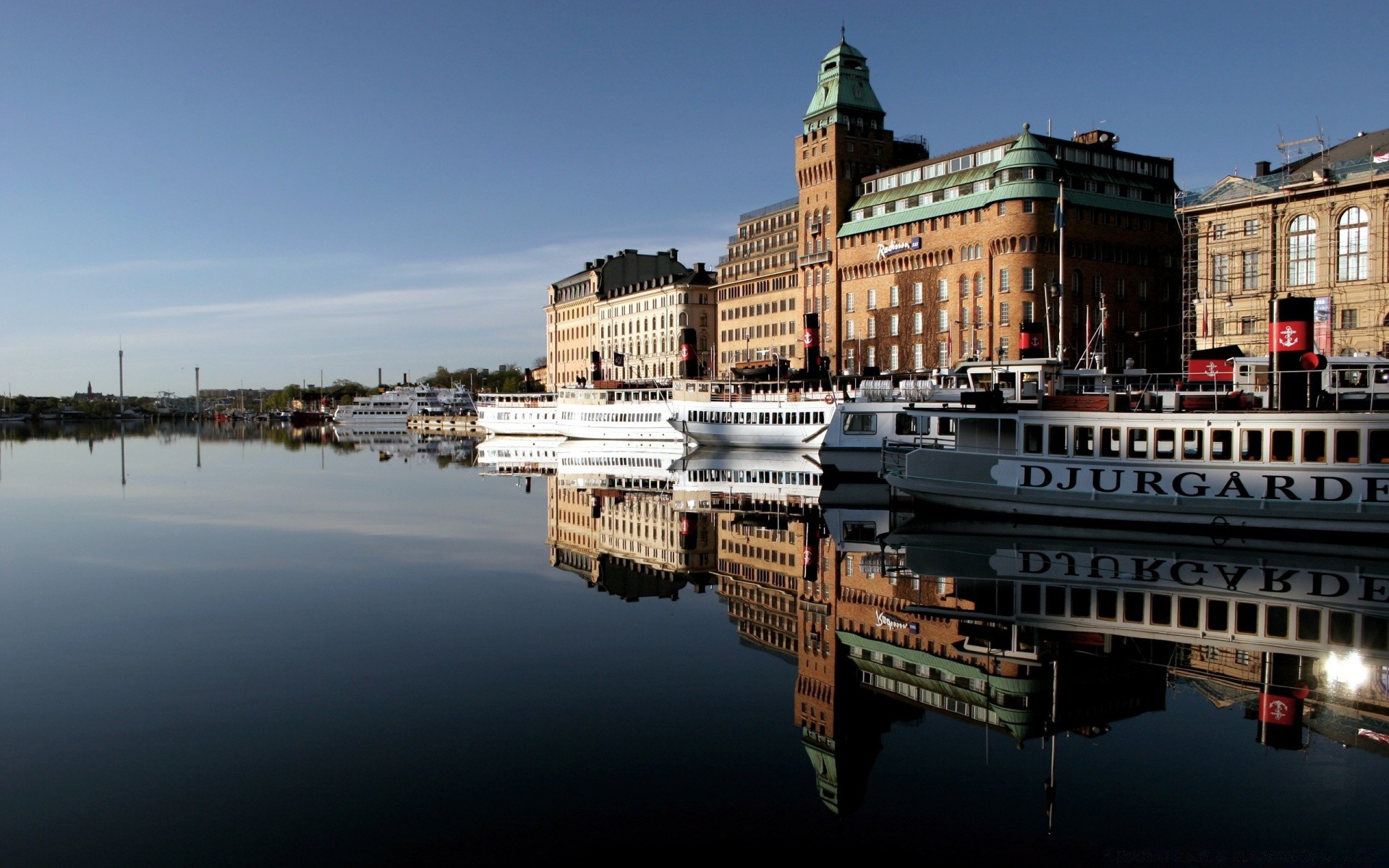 andere städte wasser reisen architektur stadt fluss haus reflexion im freien himmel tourismus wasserfahrzeug transportsystem hafen horizontal