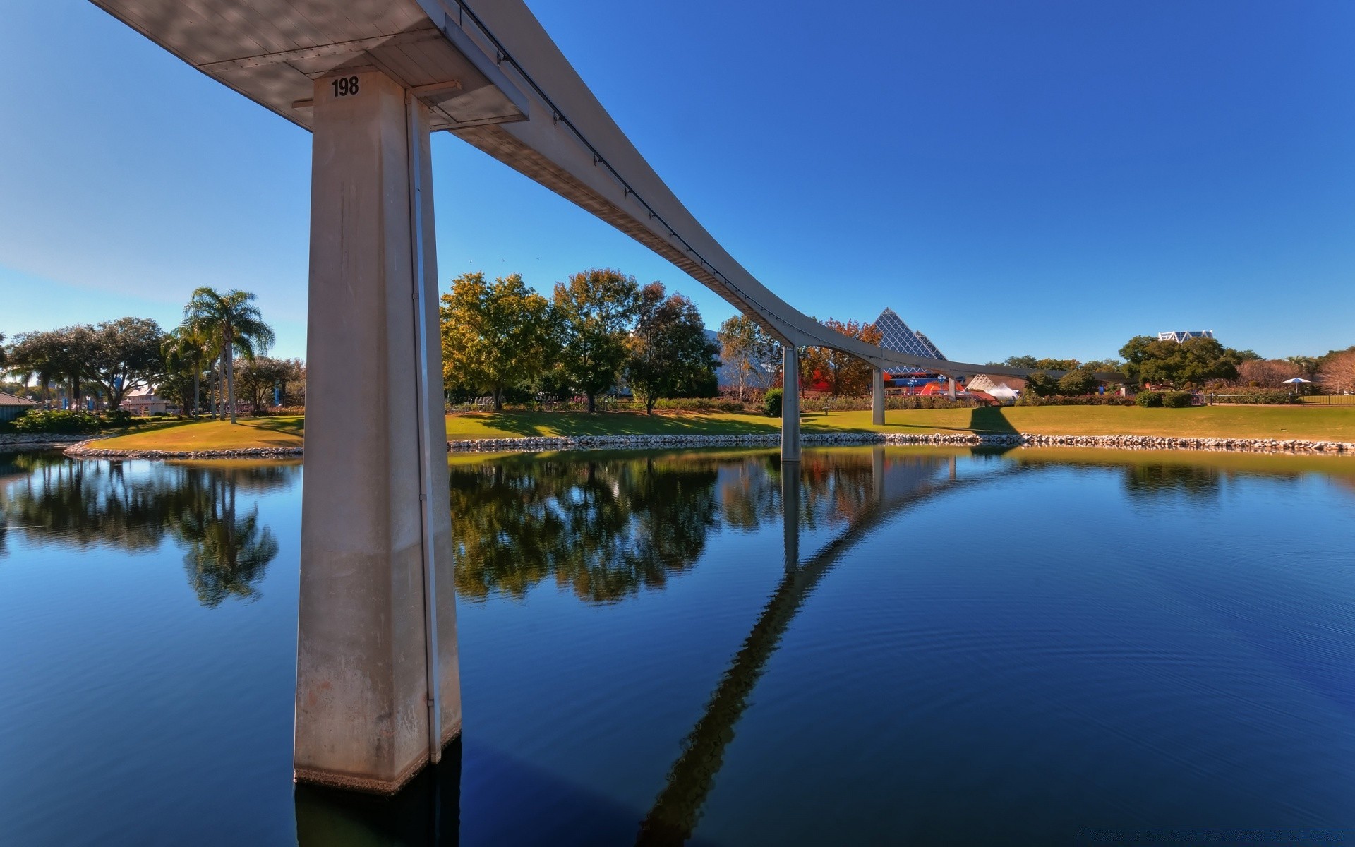 otras ciudades agua reflexión al aire libre viajes lago cielo río arquitectura puente árbol verano naturaleza