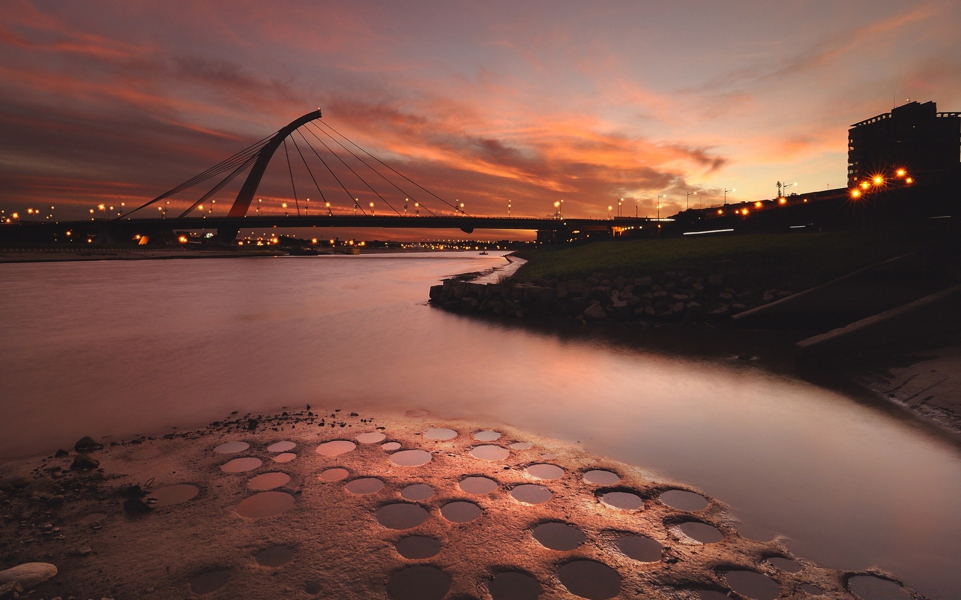 autre ville coucher de soleil eau plage aube soir mer paysage océan voyage mer ville réflexion rivière pont crépuscule lumière ciel