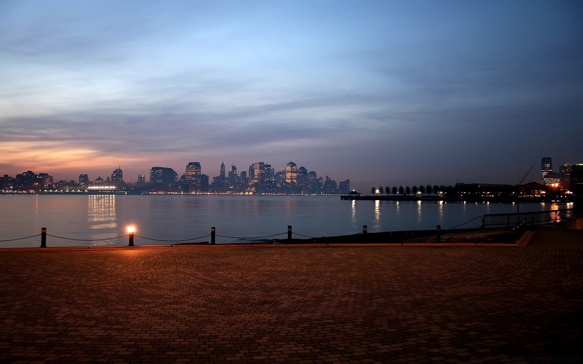 andere städte sonnenuntergang wasser meer dämmerung stadt abend dämmerung pier reisen architektur hafen brücke fluss strand skyline stadt himmel reflexion sonne