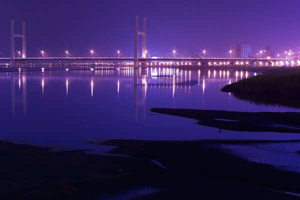 Fiodetovoe sky and water and bridge in the metropolis