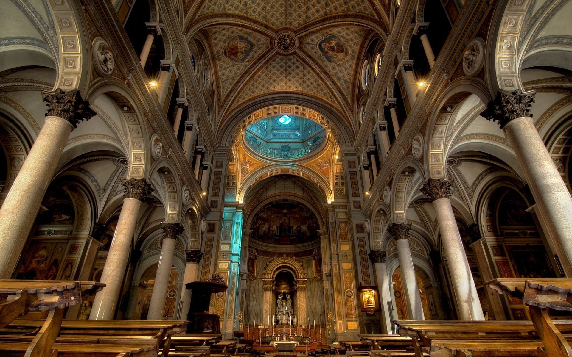 maison et intérieur église architecture cathédrale religion voyage arche intérieur maison art haut-parleurs point de repère gothique vieux plafond religieux ville