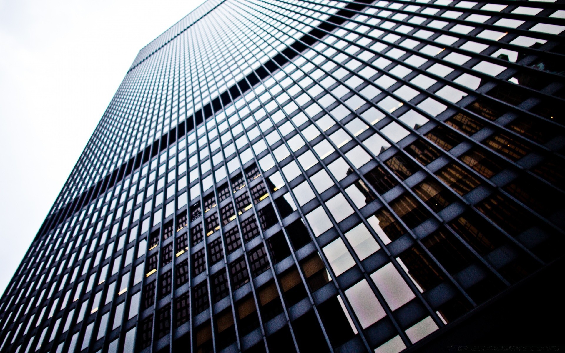 haus und interieur modern futuristisch reflexion wolkenkratzer architektur stahl glas fenster büro geschäft perspektive desktop modern technologie innenstadt geometrisch stadt städtisch design ausdruck