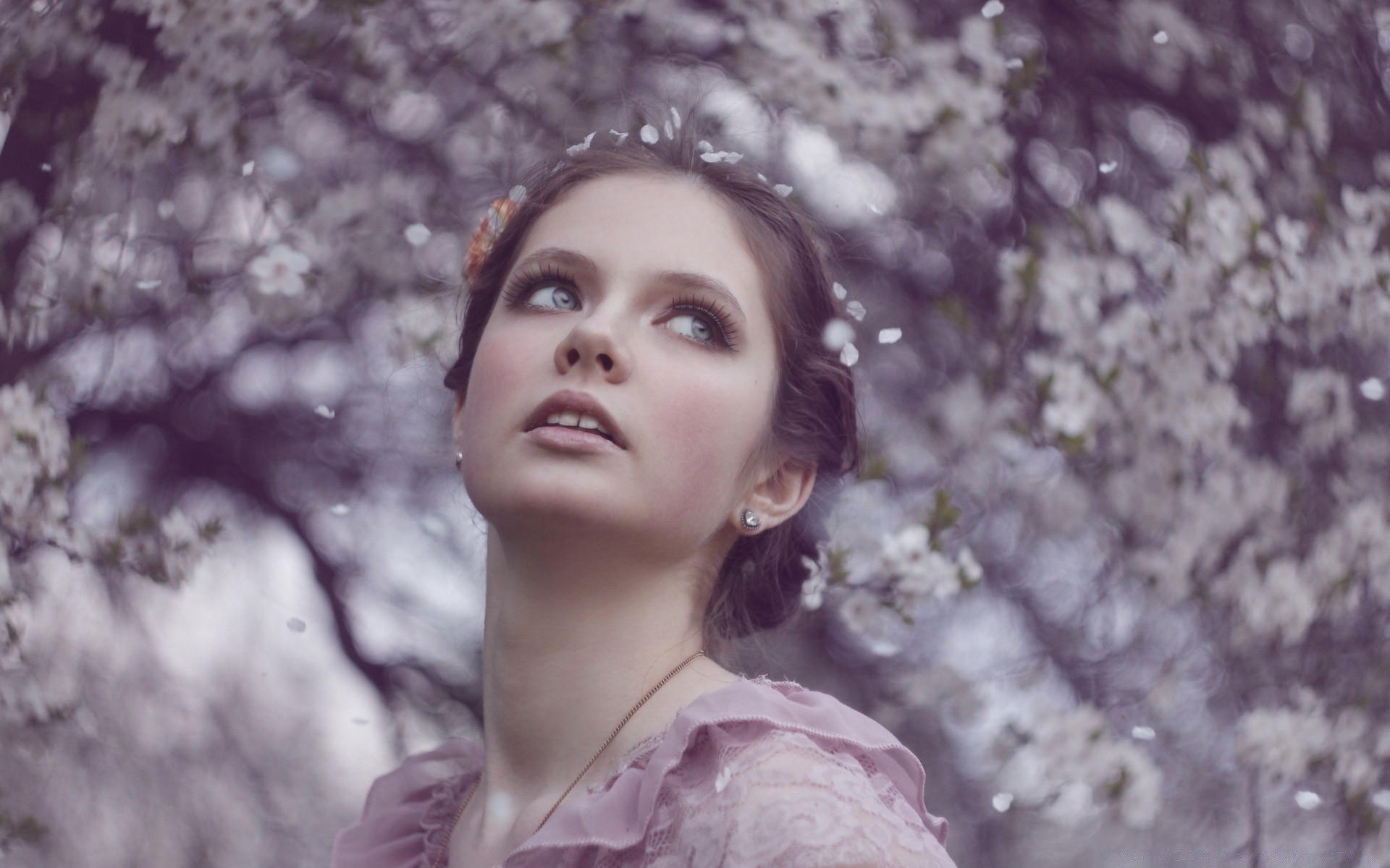 romanticismo natura moda inverno ritratto fiore albero neve donna ragazza all aperto bello paesaggio parco autunno bel tempo