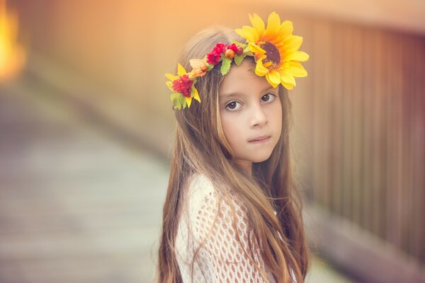 Girl autumn - children s fashion from nature