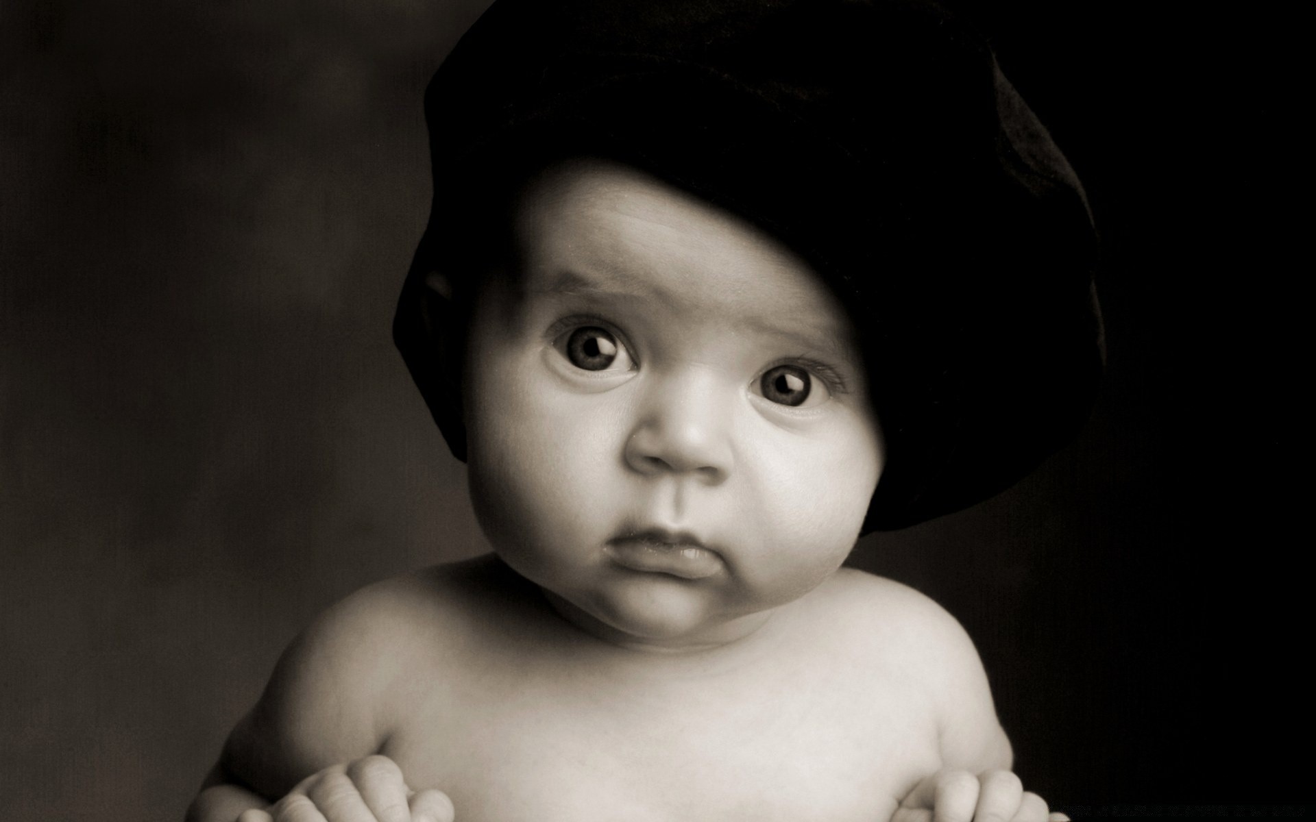 niños retrato bebé monocromo niño niño solo desnudo niña recién nacido cara sepia blanco y negro expresión facial ojo lindo